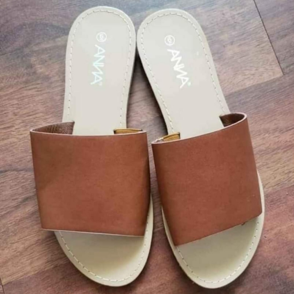 ANNA sandals NWT